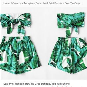 Two peice set leaf pattern